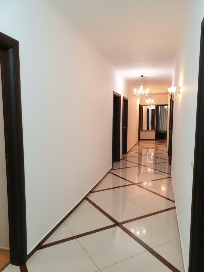Hotel Royal Saranda Esterno foto
